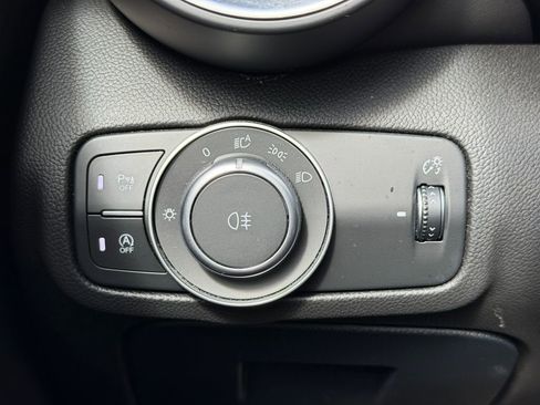 Used 2022 Alfa Romeo Giulia Veloce image 16