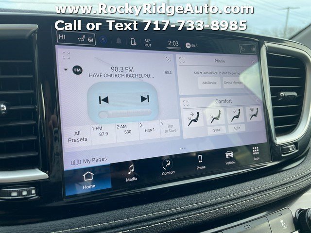 Used 2022 Chrysler Pacifica Touring-L FWD image 27