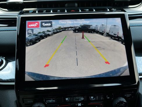 Used 2024 Jeep Grand Cherokee Trailhawk w/ Luxury Tech Group III AWD/4WD image 23