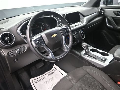 Used 2019 Chevrolet Blazer LT FWD image 12