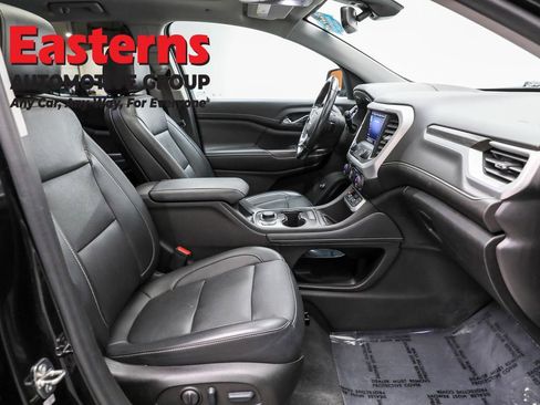 Used 2022 GMC Acadia SLT w/ Technology Package image 27