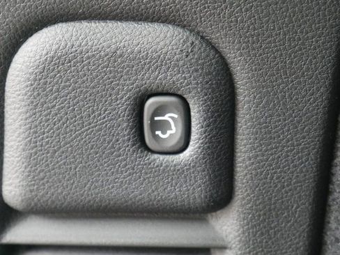 Used 2024 Dodge Durango SRT AWD/4WD image 18