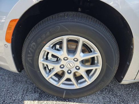 New 2026 Chrysler Pacifica Select FWD image 19