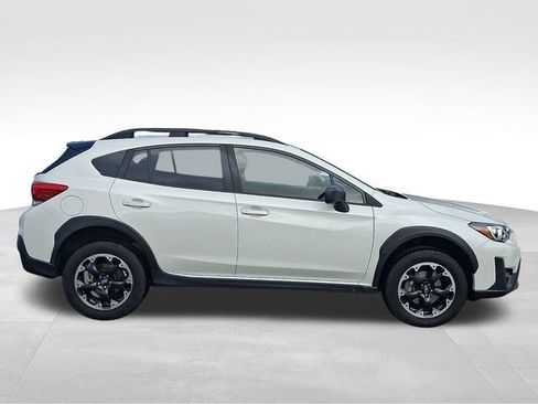 Used 2023 Subaru Crosstrek 2.0i image 7