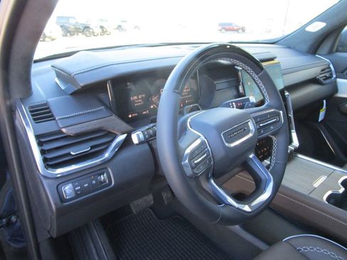 New 2026 GMC Acadia Denali Ultimate w/ LPO, All-Weather Package image 26