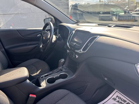 Used 2018 Chevrolet Equinox LT AWD/4WD image 24