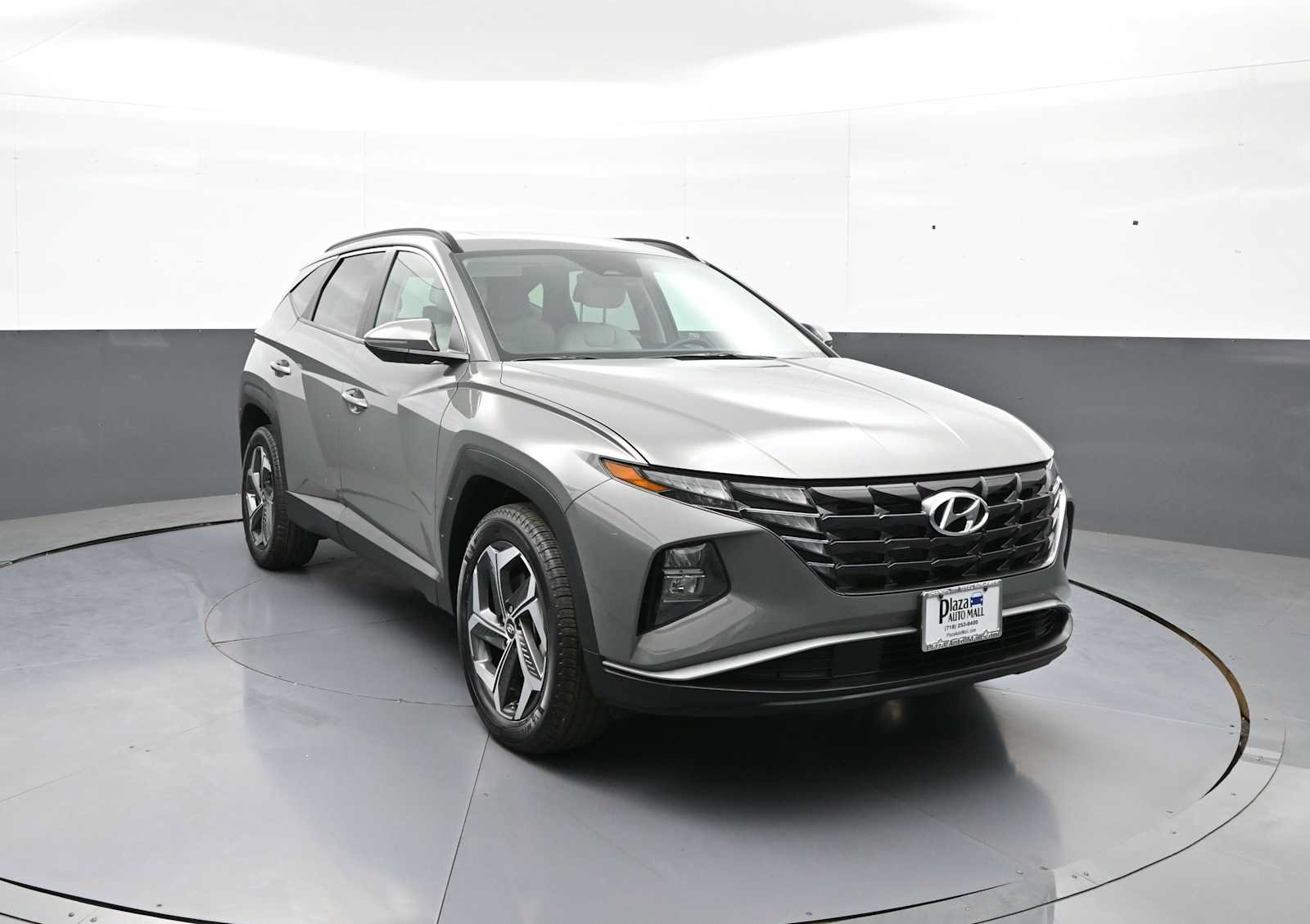 Used 2024 Hyundai Tucson SEL w/ Convenience Package AWD/4WD image 3