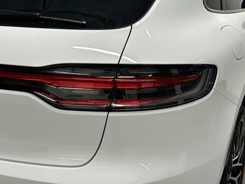 Used 2026 Porsche Macan AWD/4WD image 33