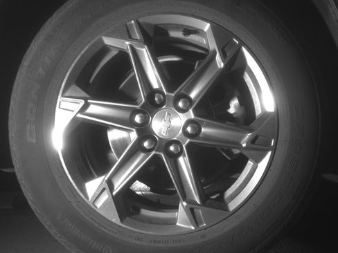 Used 2025 Chevrolet Blazer LT FWD image 13