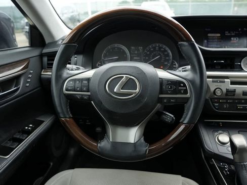 Used 2017 Lexus ES 350 FWD image 9