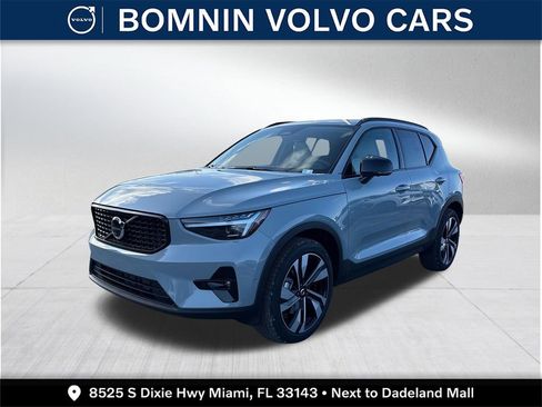 New 2026 Volvo XC40 B5 Ultra image 1