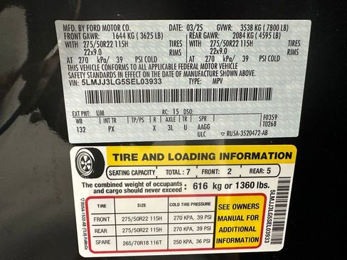 Used 2025 Lincoln Navigator L Reserve image 11