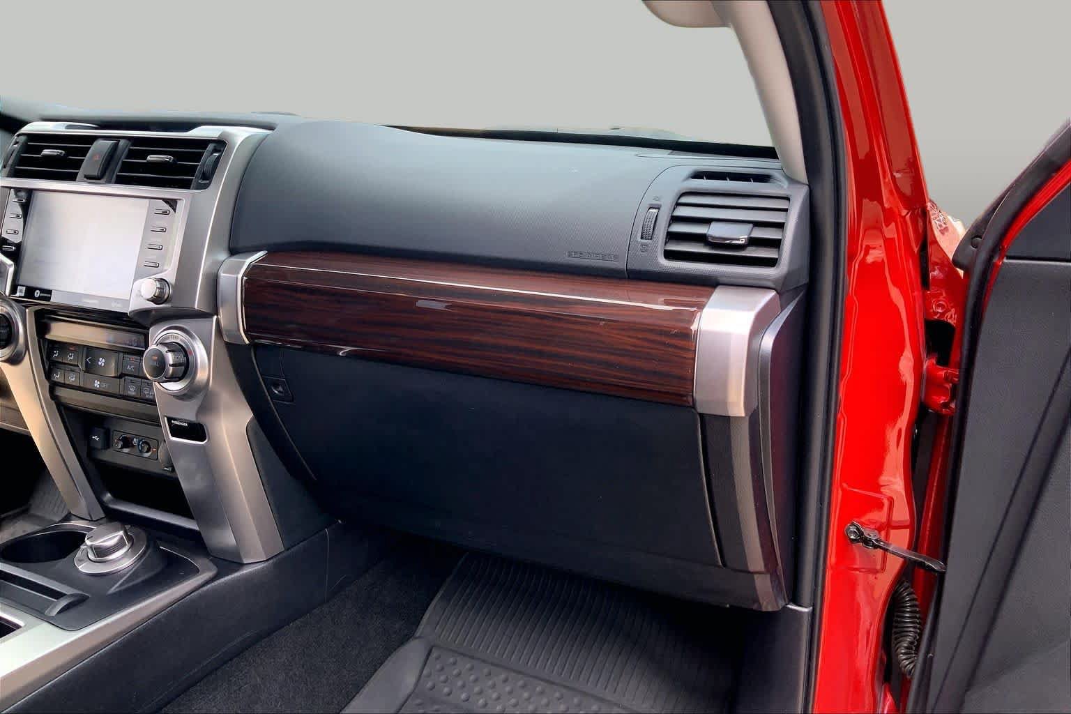 Used 2021 Toyota 4Runner Limited AWD/4WD image 19