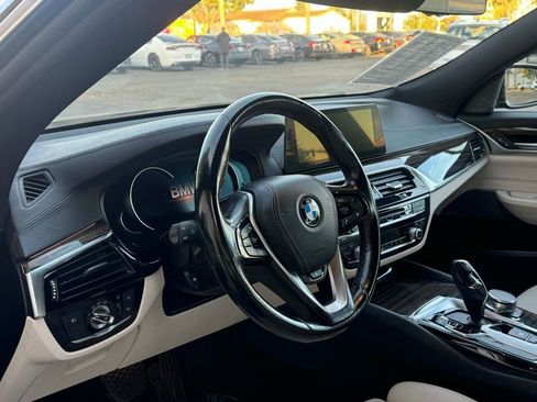 Used 2018 BMW 640i Gran Turismo xDrive image 12