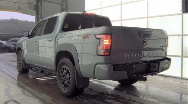 Used 2024 Nissan Frontier PRO-4X w/ Pro Premium Package AWD/4WD image 6