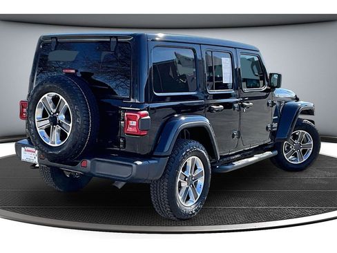 Used 2020 Jeep Wrangler Unlimited Sahara AWD/4WD image 14