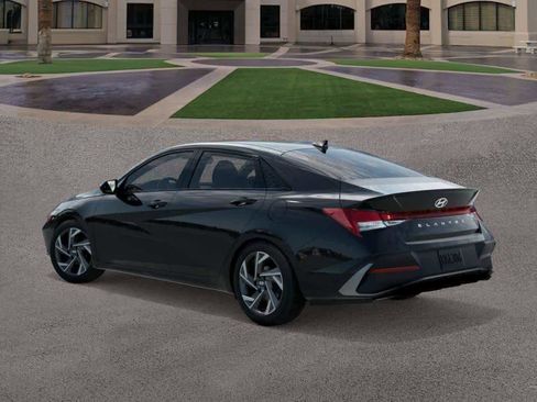 New 2026 Hyundai Elantra SEL Sport Premium FWD image 5