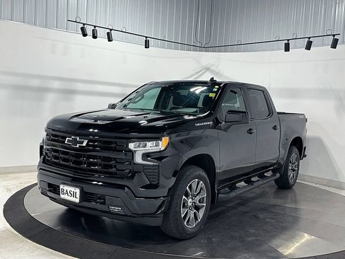Used 2023 Chevrolet Silverado 1500 RST AWD/4WD image 8