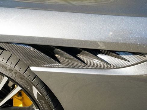 Used 2023 Aston Martin DBS Volante image 46