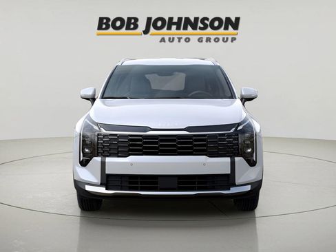 New 2026 Kia Sportage AWD Hybrid image 2