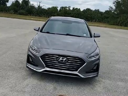 Used 2019 Hyundai Sonata SE image 3