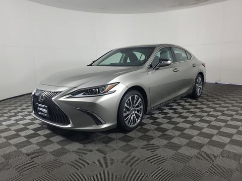Used 2020 Lexus ES 350 w/ Premium Package image 8