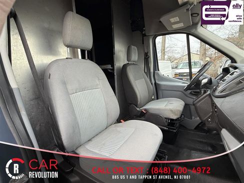 Used 2019 Ford Transit 250 148 High Roof Extended image 28