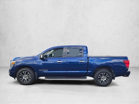 Used 2021 Nissan Titan SV w/ SV Convenience Package image 8