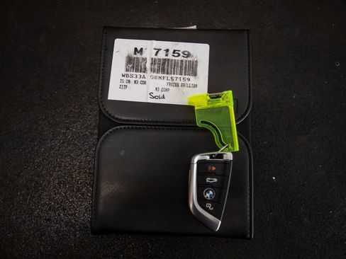 Used 2021 BMW M3 Competition w/ M Carbon Exterior Package image 30