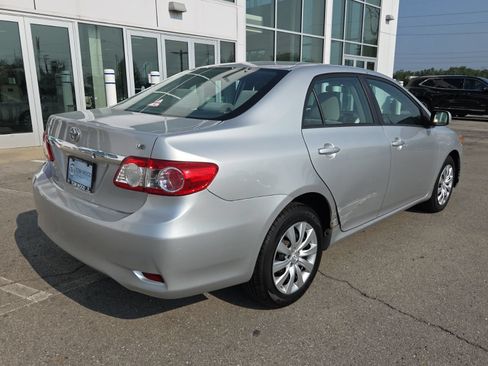 Used 2012 Toyota Corolla LE FWD image 6