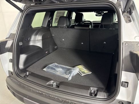 New 2026 Jeep Cherokee Limited image 17