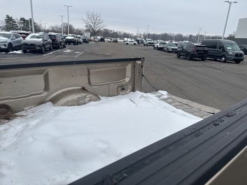 Used 2011 Ford F150 XLT w/ XLT Chrome Pkg image 16