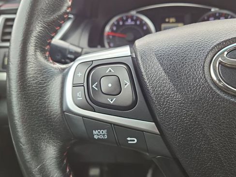 Used 2015 Toyota Camry XSE w/ Moonroof Package image 17