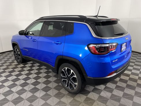 Used 2022 Jeep Compass Limited image 9