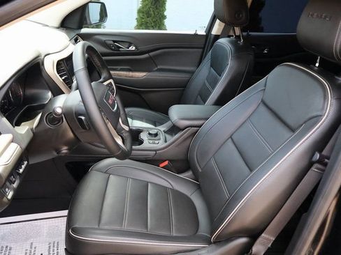 Certified 2023 GMC Acadia Denali w/ Denali Ultimate Package FWD image 25
