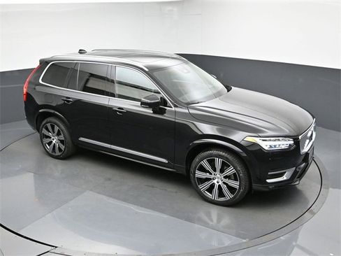 Used 2023 Volvo XC90 B6 Ultimate w/ Protection Package Premier image 46