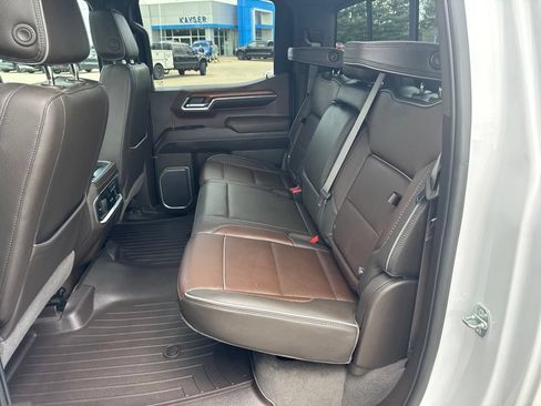 Used 2023 GMC Sierra 1500 Denali w/ Denali Reserve Package AWD/4WD image 19