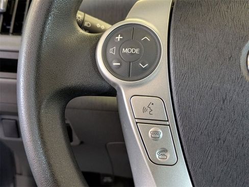 Used 2012 Toyota Prius V Two image 17