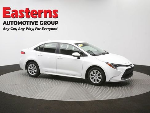 Used 2022 Toyota Corolla LE FWD image 47