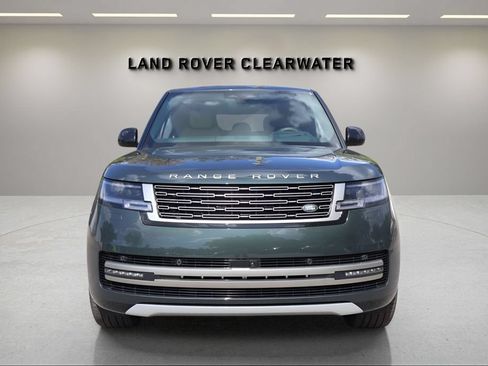 New 2026 Land Rover Range Rover Long Wheelbase SE AWD/4WD image 8