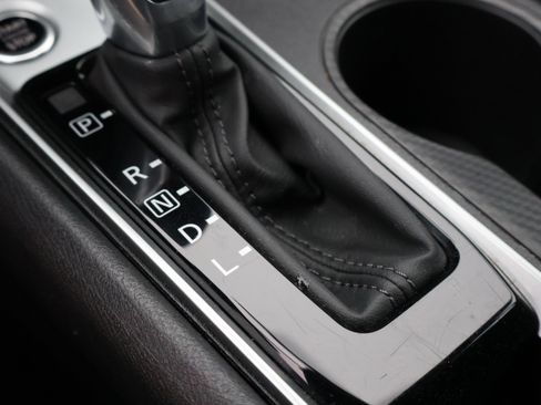 Used 2025 Nissan Altima 2.5 SV image 30