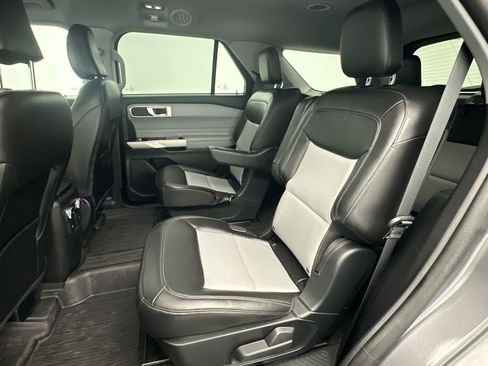 Used 2023 Ford Explorer XLT w/ Equipment Group 202A image 25