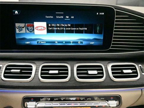 New 2026 Mercedes-Benz GLS 580 4MATIC image 11