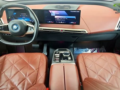 Used 2024 BMW iX xDrive50 w/ Sport Package AWD/4WD image 52