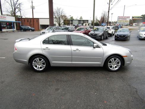 Used 2009 Ford Fusion SEL image 8