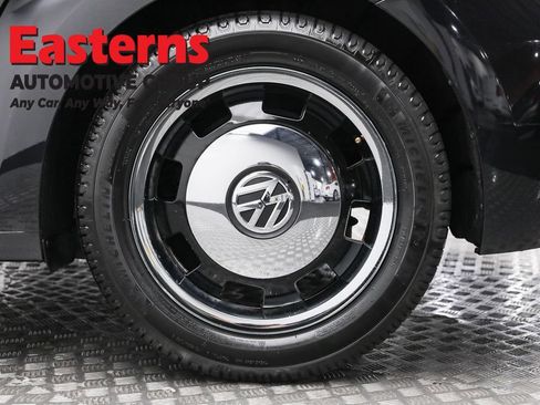 Used 2018 Volkswagen Beetle 2.0T S image 8