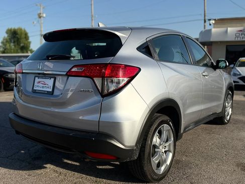Used 2019 Honda HR-V LX image 4