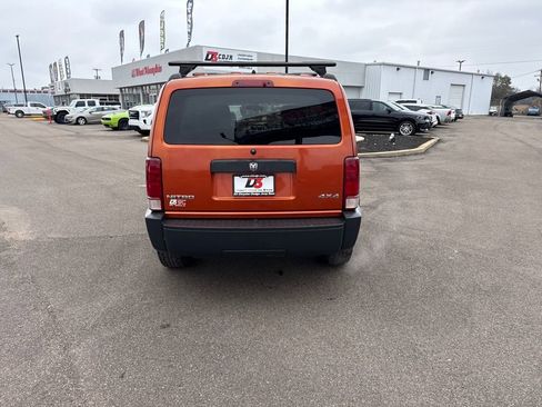 Used 2007 Dodge Nitro SXT image 8
