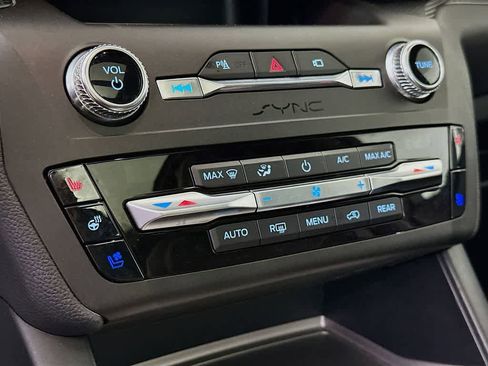 Used 2020 Ford Explorer ST image 18