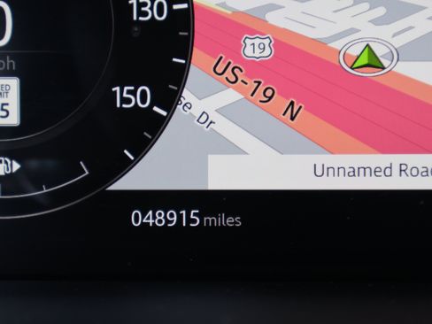 Used 2021 Land Rover Range Rover Sport HST image 27